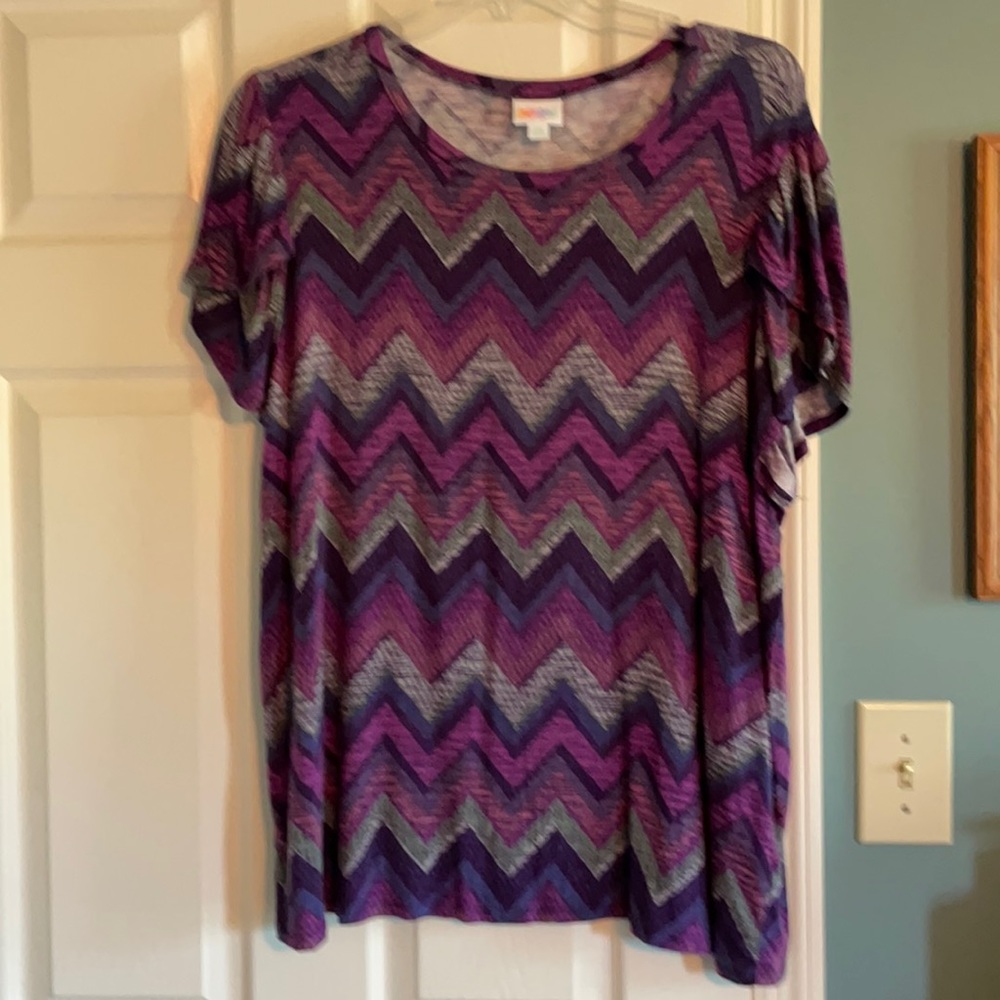 EUC LuLaRoe 2XL Olive shirt, like new!